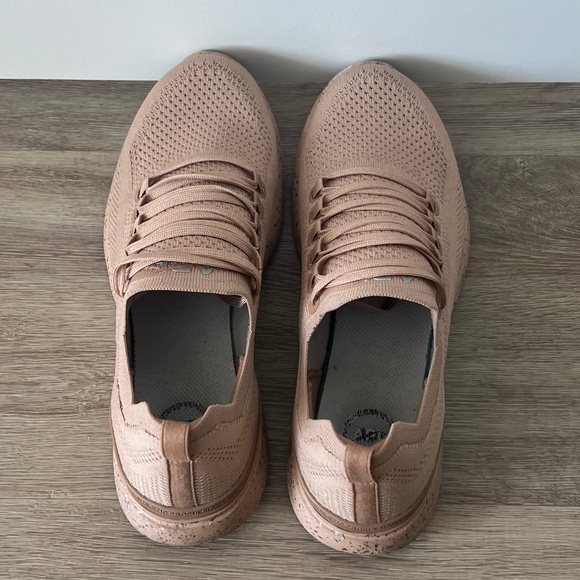 APL TechLoom Breeze Knit Running Shoes - Picture 2 of 4